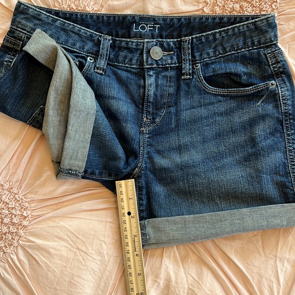 LOFT Rollup Denim Shorts Size 0 - Picture 12 of 14